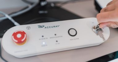 Photo Voice assistant device